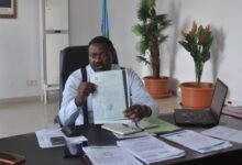 Los gajes de Roberto Nzang Abuy Mokoko en su responsabilidad: víctima de tráfico de influencias, insultos y amenazas