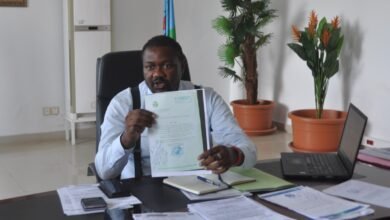 Los gajes de Roberto Nzang Abuy Mokoko en su responsabilidad: víctima de tráfico de influencias, insultos y amenazas